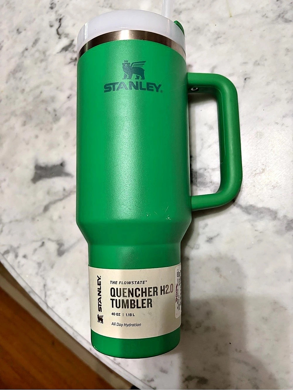 Stanley Quencher H2.0 FlowState Tumbler 40 oz Green new